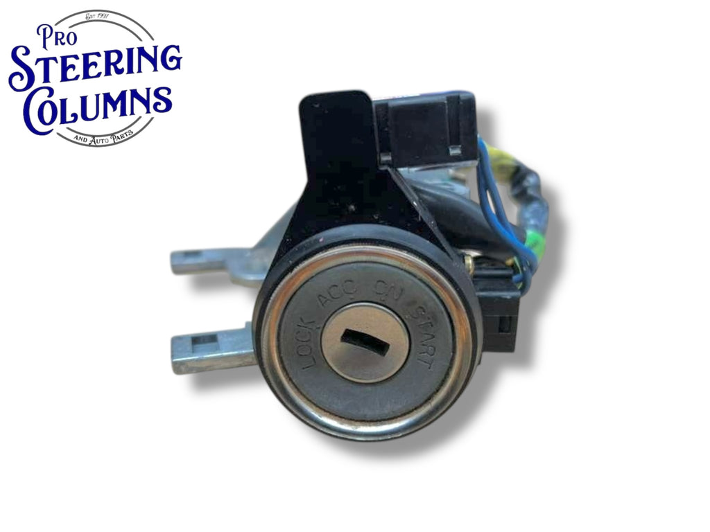 99-03 Mitsubishi Ignition Lock Cylinder Assembly With Key Shell Used OEM MN133173