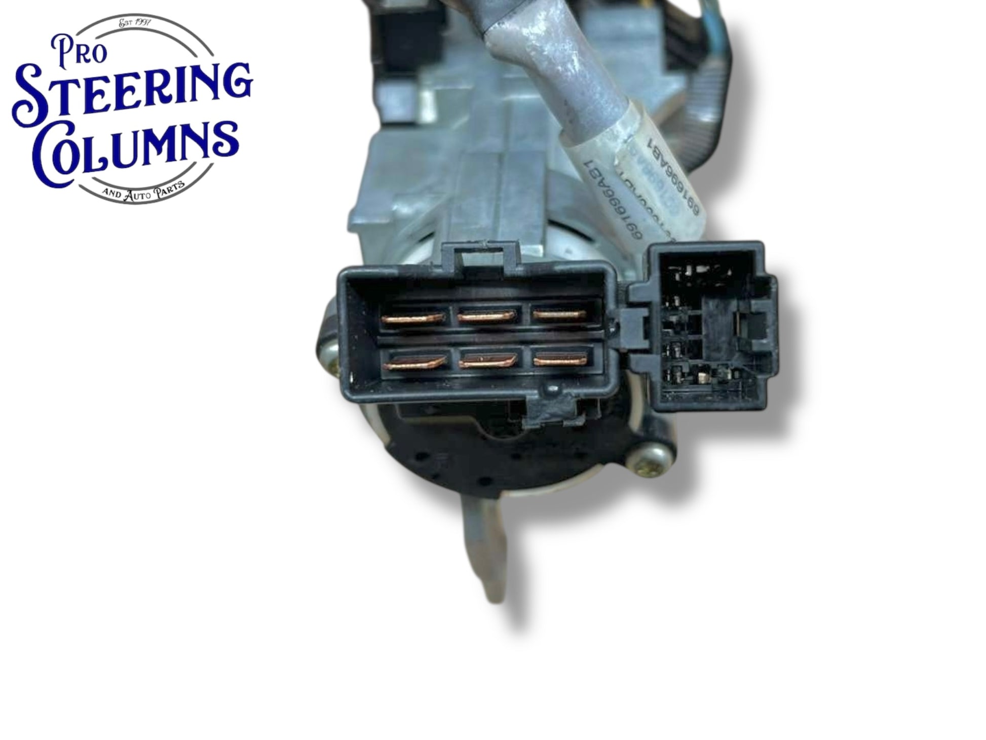 99-03 Mitsubishi Ignition Lock Cylinder Assembly With Key Shell Used OEM MN133173